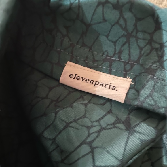 NWT Mens Small Eleven Paris "Crackle" Tee with Emerald Green Rubberized Finish - Picture 3 of 5